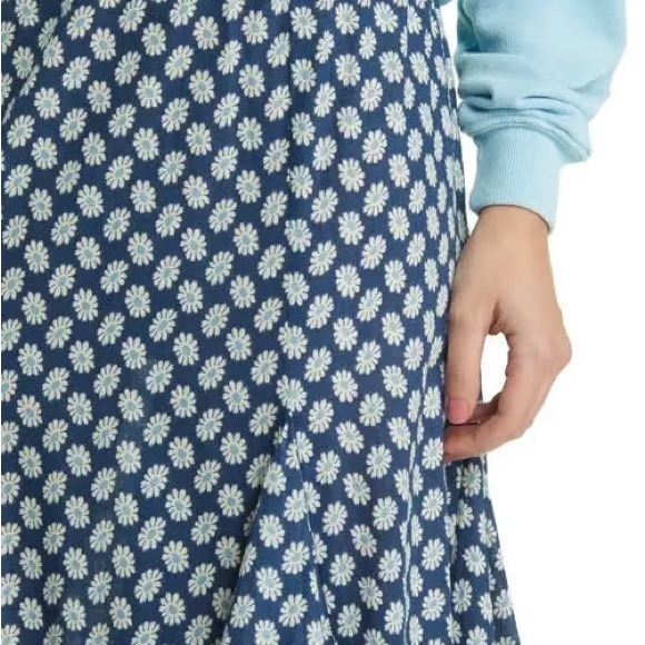 NWT The Great. Curtsy skirt in mini evening daisy, size 3(large) - Picture 4 of 9